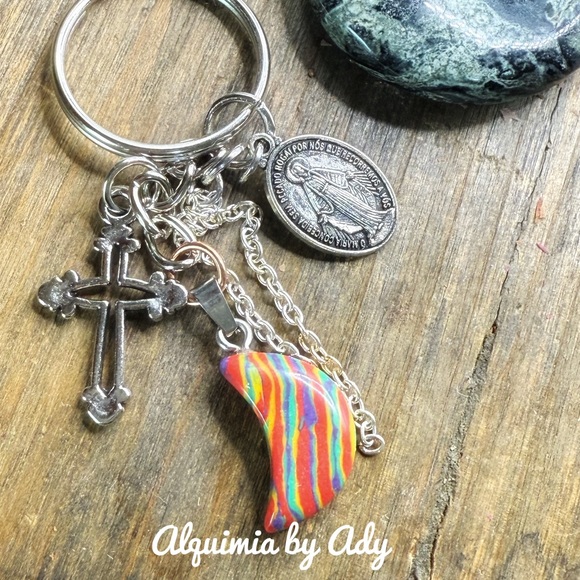 Alquimia Vibrant Striped Keychain - Picture 1 of 1
